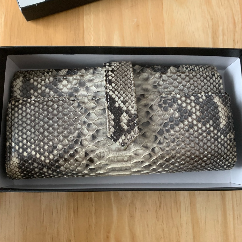Beautiful Snakeskin Long Wallet